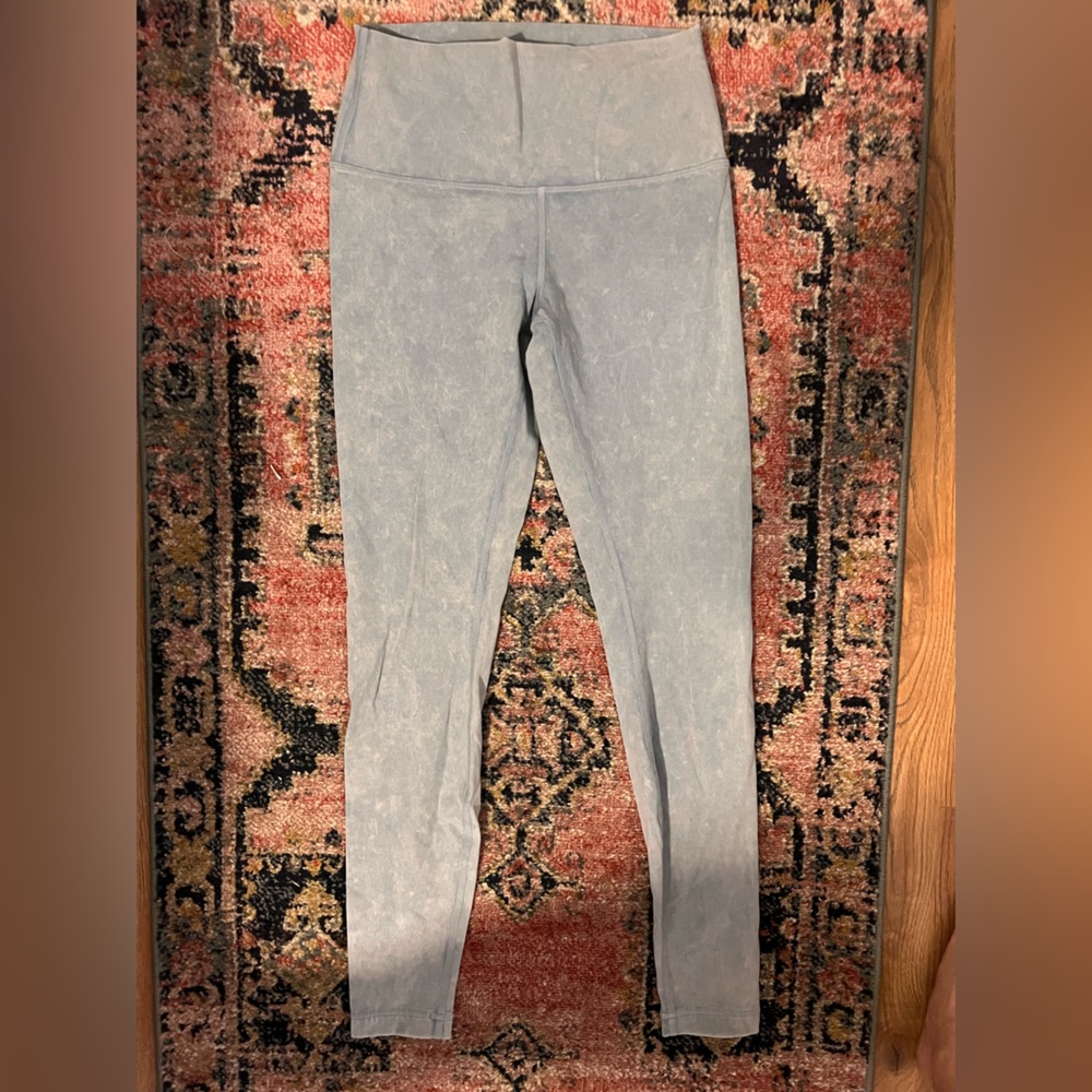 Blue Women’s sz 6 Lululemon leggings